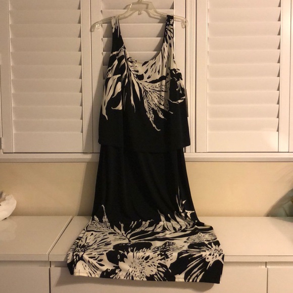 Women’s Long Dress by Bethany - Picture 2 of 2